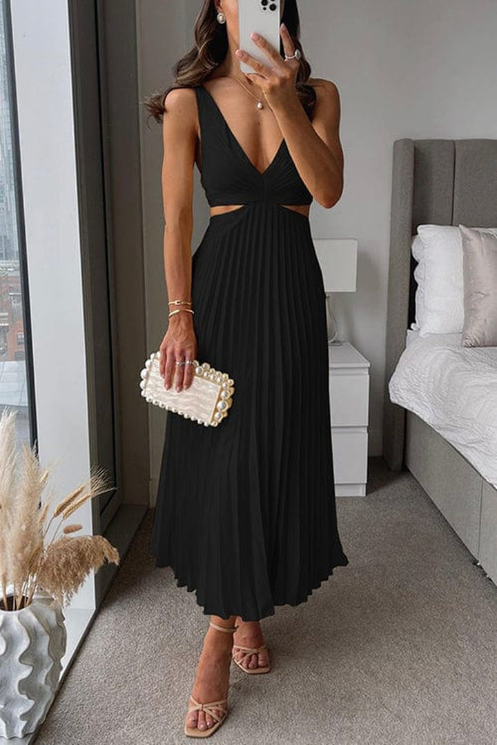 Shelly | Elegant Pleated Satin Midi Dress
