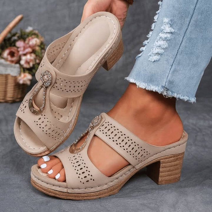 Fae | Chic and Comfortable Orthopedic Sandals