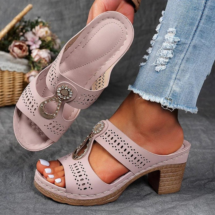 Fae | Chic and Comfortable Orthopedic Sandals