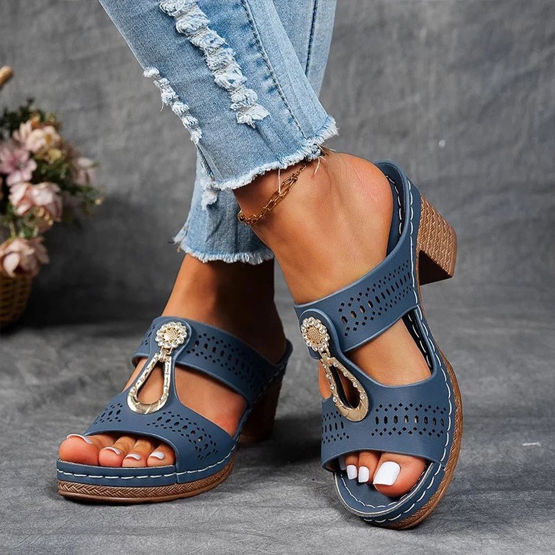 Fae | Chic and Comfortable Orthopedic Sandals