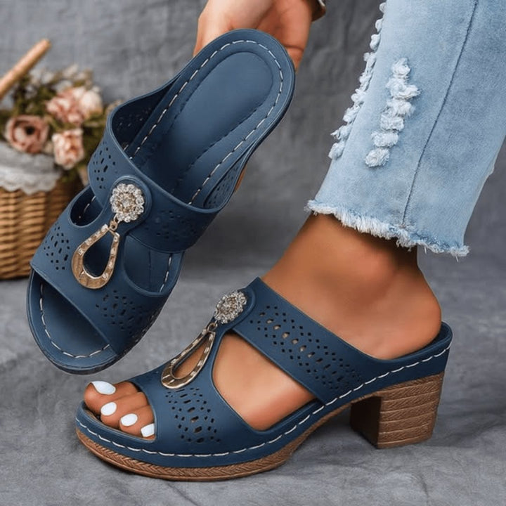 Fae | Chic and Comfortable Orthopedic Sandals