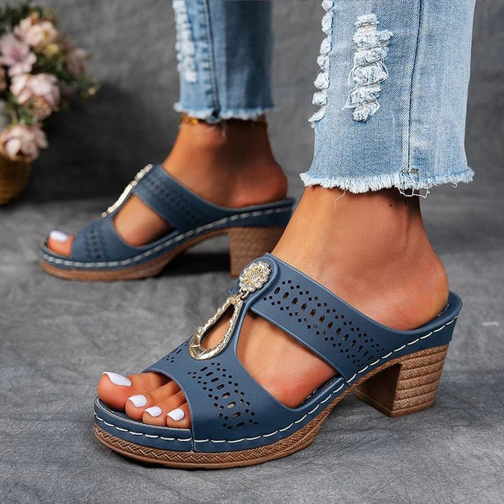 Fae | Chic and Comfortable Orthopedic Sandals