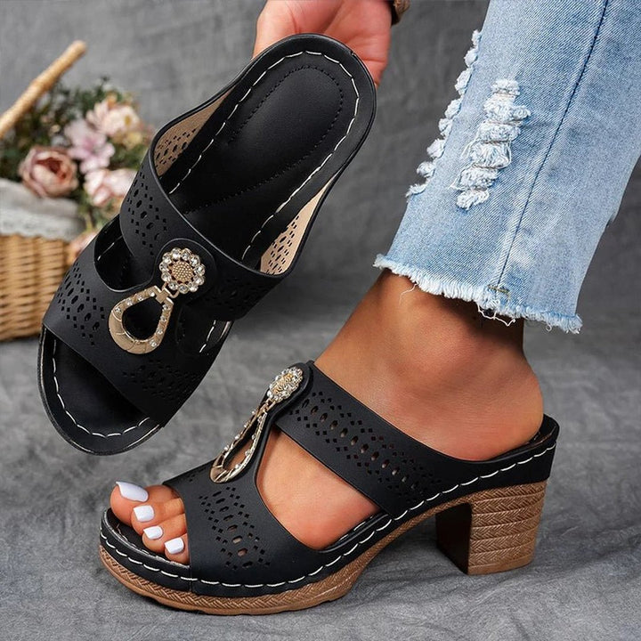 Fae | Chic and Comfortable Orthopedic Sandals